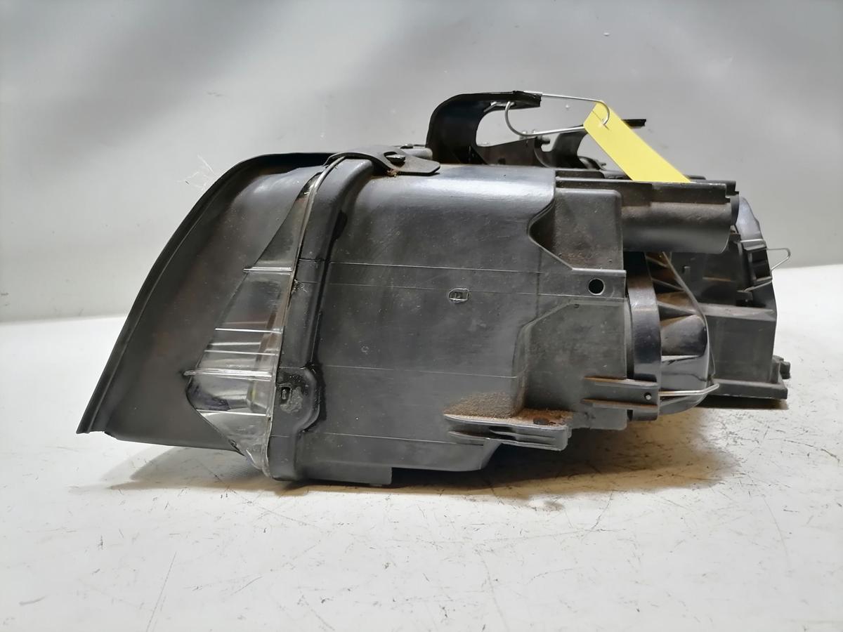 Audi A4 8E B6 original Xenonscheinwerfer vorn rechts Bj.2004